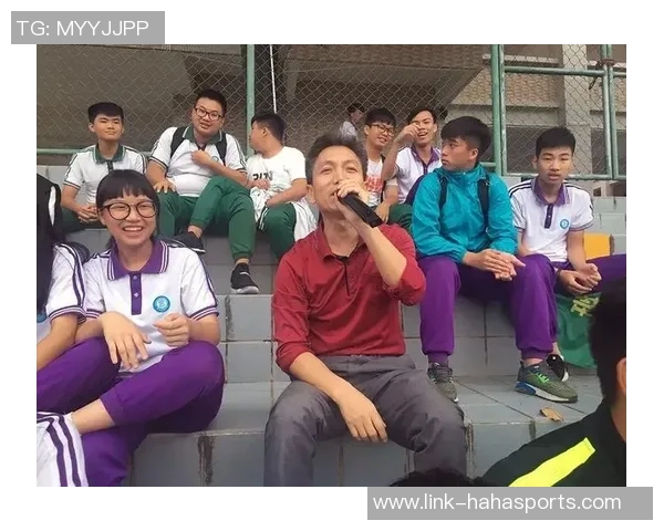 足球衣画的魅力与文化传承探讨：从设计到球迷的情感共鸣